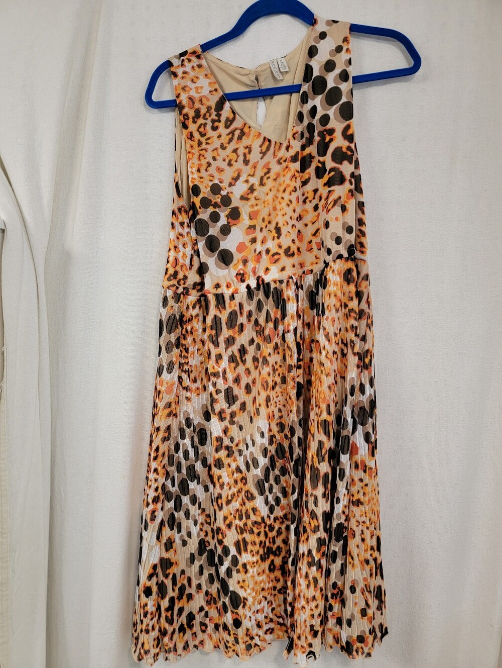 Madison Sleeveless Leopard Spot Midi Dress in Beige and Orange